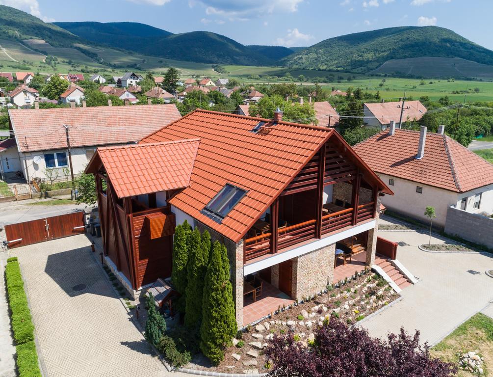 Magita Hotel Basko Exteriér fotografie