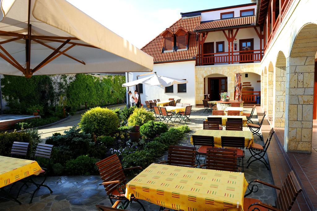 Magita Hotel Basko Exteriér fotografie