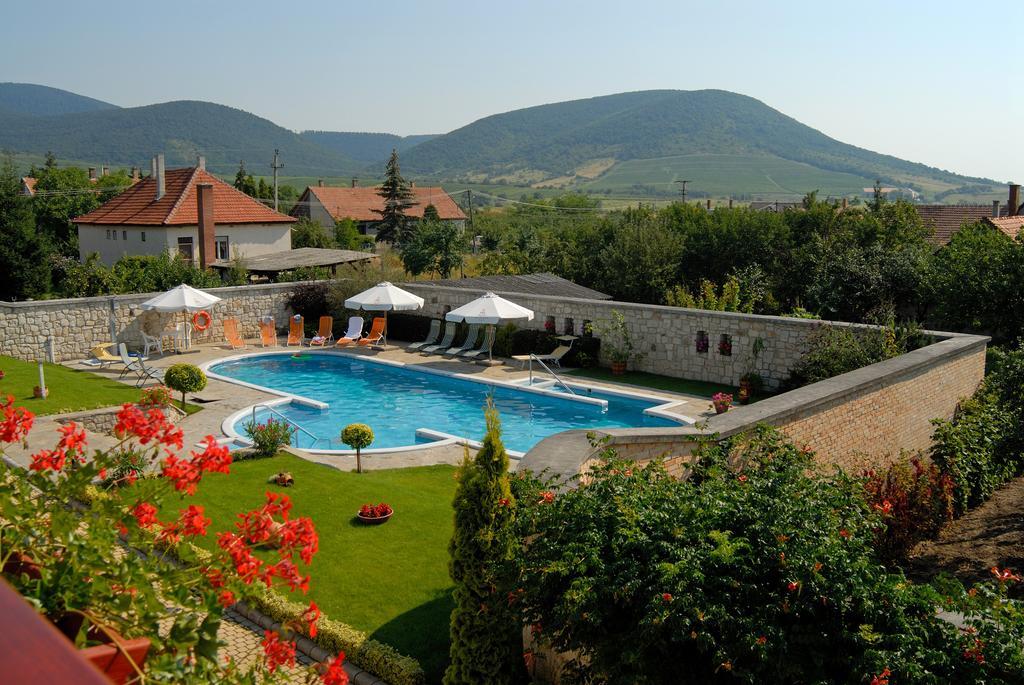 Magita Hotel Basko Exteriér fotografie
