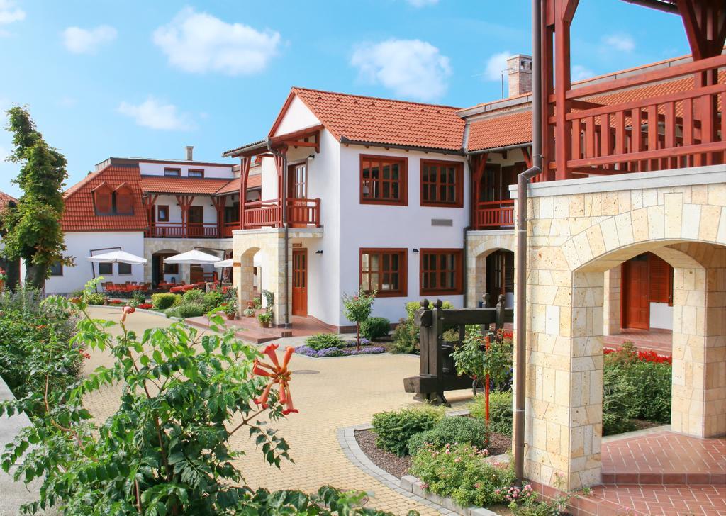 Magita Hotel Basko Exteriér fotografie