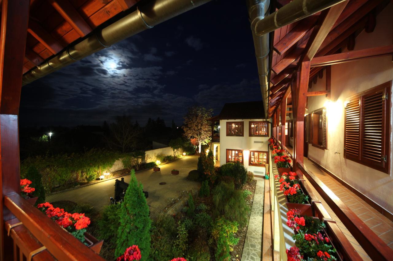 Magita Hotel Basko Exteriér fotografie