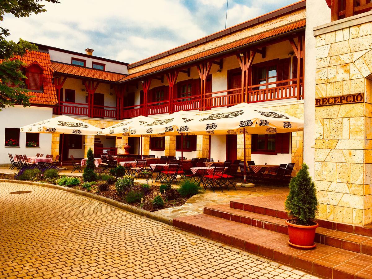 Magita Hotel Basko Exteriér fotografie