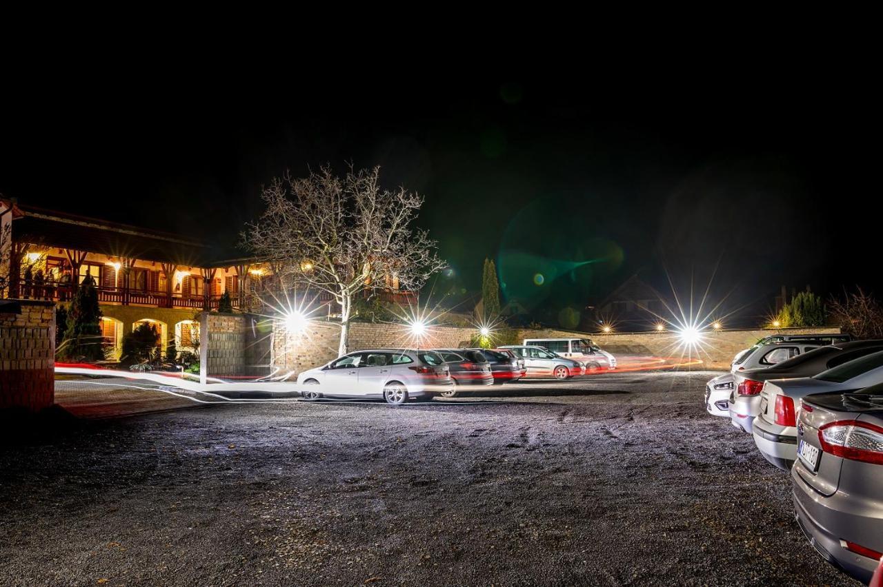 Magita Hotel Basko Exteriér fotografie