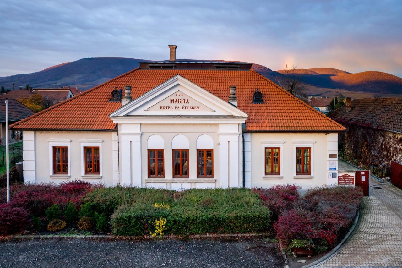 Magita Hotel Basko Exteriér fotografie